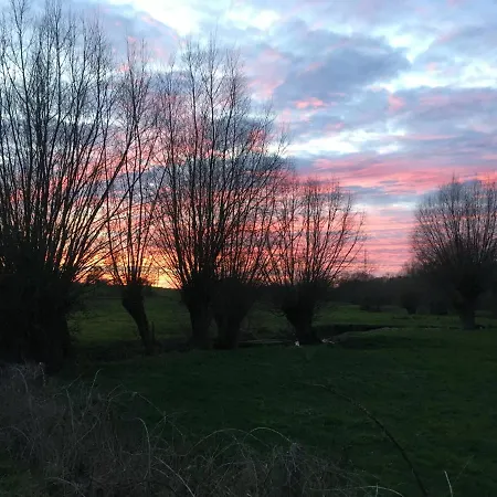 別荘 Au Ballet Des Hirondelles