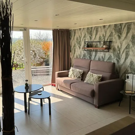 Holiday home Au Ballet Des Hirondelles *
